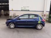 peugeot 206 berlina del año 2002