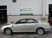 toyota avensis berlina (t25) del año 2004