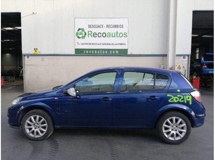 opel astra h berlina del año 2005