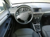 opel astra h berlina del año 2005