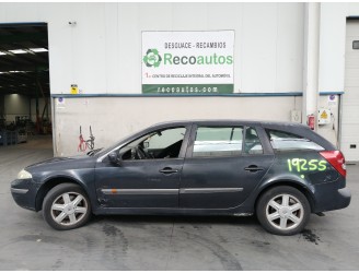 renault laguna ii grandtour (kg0) del año 2004