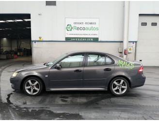 saab 9-3 berlina del año 2004