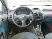 peugeot 206 berlina del año 2000