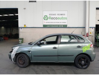 seat ibiza (6l1) del año 2003