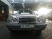 mercedes-benz clase e (w210) berlina del año 1999