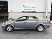 toyota avensis berlina (t25) del año 2003