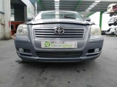 toyota avensis berlina (t25) del año 2003