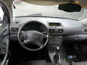 toyota avensis berlina (t25) del año 2003