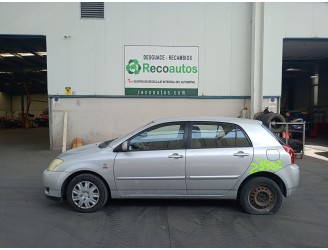 toyota corolla (e12) del año 2004