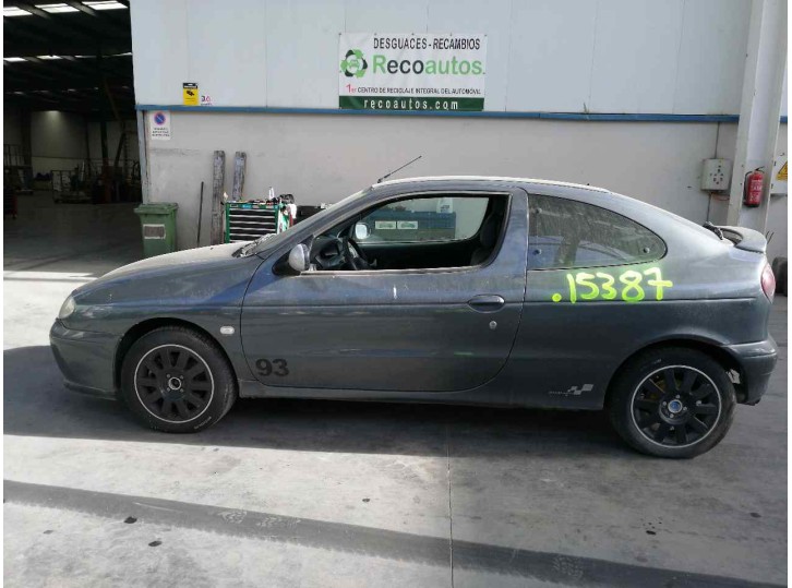 renault megane i coupe fase 2 (da..) del año 2001
