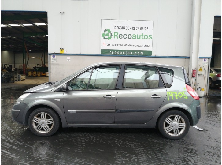 renault scenic ii del año 2004
