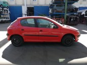 peugeot 206 berlina del año 2001