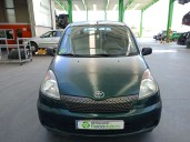 toyota yaris verso (_p2_) del año 2002