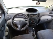 toyota yaris verso (_p2_) del año 2002