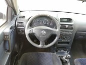 opel astra g berlina del año 2001