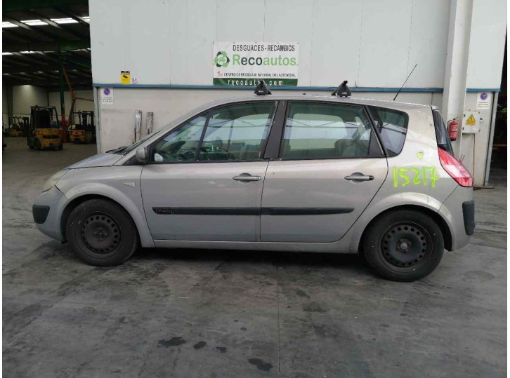 renault scenic ii del año 2004