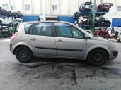 renault scenic ii del año 2004