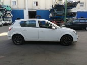opel astra h berlina del año 2004