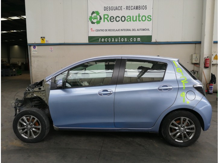 toyota yaris del año 2014