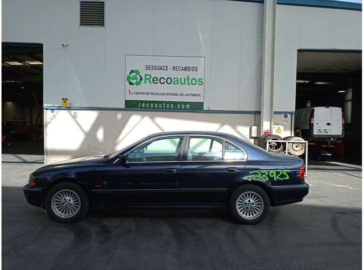 bmw serie 5 berlina (e39) del año 2000