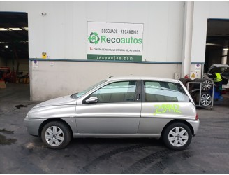 lancia lancia y del año 2003