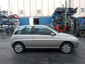 lancia lancia y del año 2003