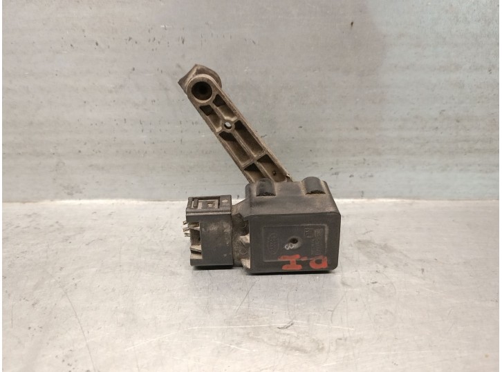 Replacement sensor for Land Rover Range Rover Sport I (L320) 3.6 D 4x4 OEM IAM reference RQH500570 