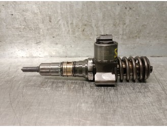 Recambio de inyector para seat leon (1p1) 2.0 tdi referencia OEM IAM 03G130073G 03G130073G 0414720404 BOSCH