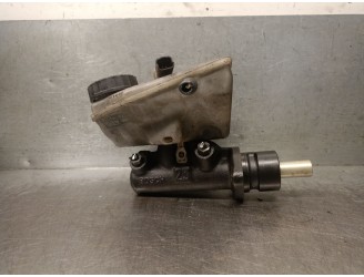 Replacement brake pump for Citroën Jumpy 2.0 HDi OEM IAM reference 221573 4601K1 BOSCH