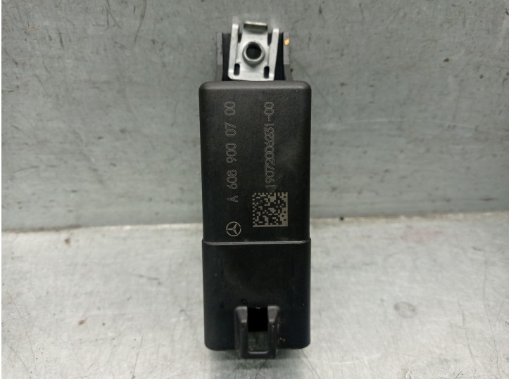 Recambio de caja precalentamiento para mercedes-benz clase a (w177) a 180 d (177.003) referencia OEM IAM A6089000700 