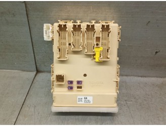 Recambio de caja reles / fusibles para lexus nx (_z1_) 300h awd (ayz15_) referencia OEM IAM 8273078010 8273078010 