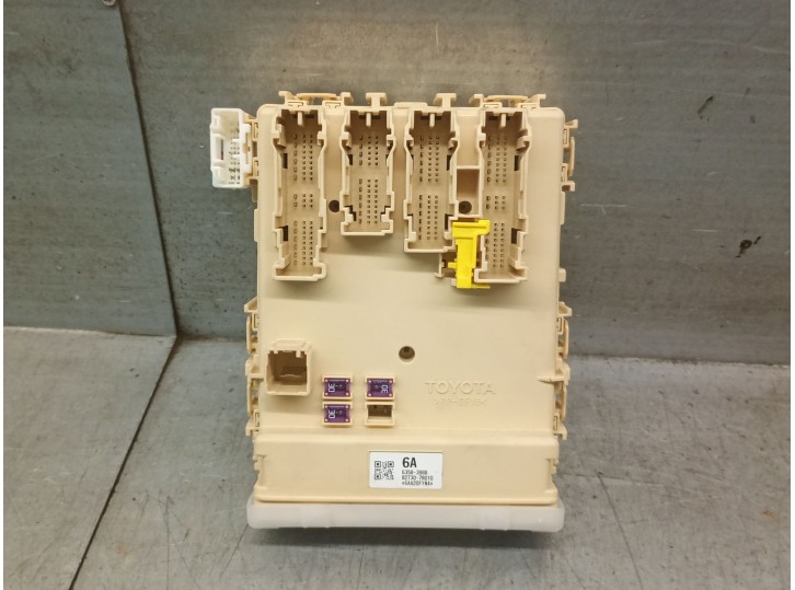 Recambio de caja reles / fusibles para lexus nx (_z1_) 300h awd (ayz15_) referencia OEM IAM 8273078010 8273078010 