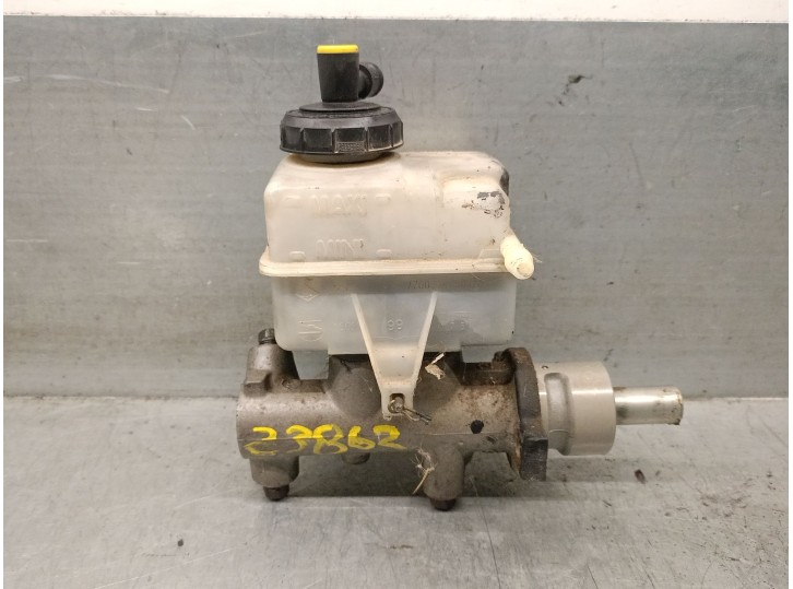 Replacement brake master cylinder for Opel Movano A Van (X70) 2.8 DTI (FD) OEM IAM reference 4415520 4415520 