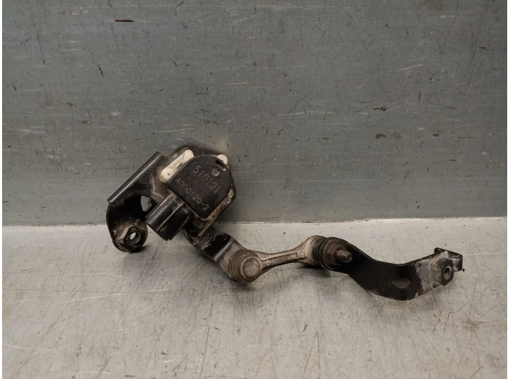 Recambio de motor regulacion faros para lexus nx (_z1_) 300h awd (ayz15_) referencia OEM IAM 510121  