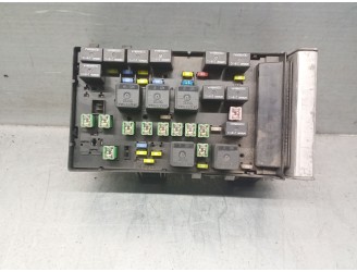 Recambio de caja reles / fusibles para chrysler voyager (rg) crd cat referencia OEM IAM 04727480AC 04727480AC 