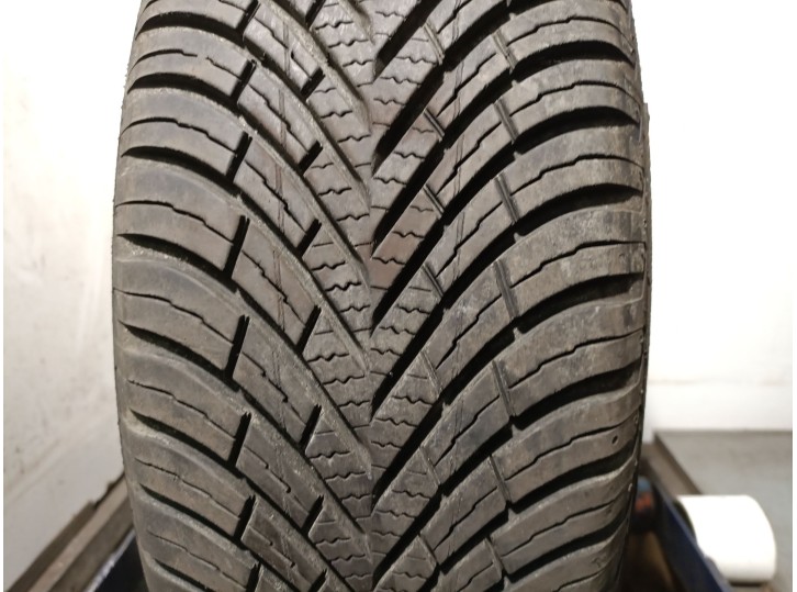 Recambio de neumatico/s para peugeot 1007 1.6 16v cat referencia OEM IAM 18560R1588H VRESDESTEIN QUATRAC