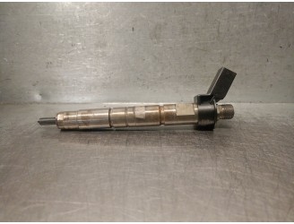 Recambio de inyector para bmw 5 (f10) 530 d referencia OEM IAM 780542803  