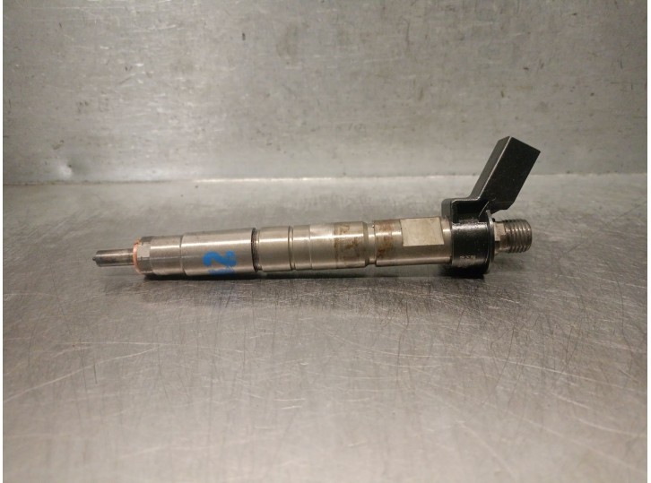 Recambio de inyector para bmw 5 (f10) 530 d referencia OEM IAM 780542803 