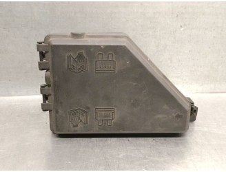 Recambio de caja reles / fusibles para mg serie 75 (rj) 2.0 16v cdti referencia OEM IAM YQE000210 