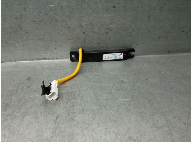 Recambio de antena para hyundai ioniq (ae) 1.6 gdi hybrid referencia OEM IAM 95420G2200 95420G2200 