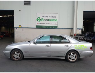 mercedes-benz clase e (w210) berlina diesel del año 2001