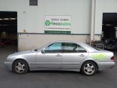mercedes-benz clase e (w210) berlina diesel del año 2001