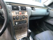 mercedes-benz clase e (w210) berlina diesel del año 2001