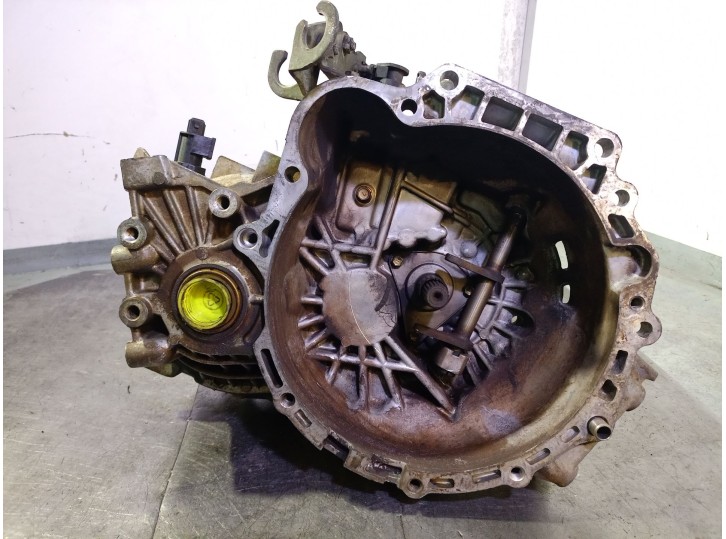 Replacement gearbox for Hyundai Accent (LC) 1.5 CRDi CAT OEM IAM reference J42073 4300028623 572522