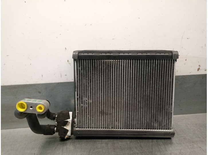 Recambio de evaporador aire acondicionado para jaguar f-pace (x761) 2.0 td4 referencia OEM IAM GX7319850AA T2H8148 