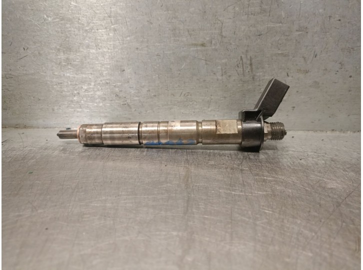 Recambio de inyector para bmw x3 (e83) 2.0d referencia OEM IAM 7797877 7797877 