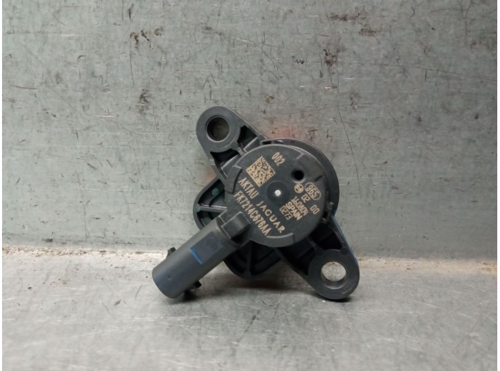Recambio de sensor impacto para jaguar f-pace (x761) 2.0 td4 referencia OEM IAM FK7214C676AA  0200160804 BOSCH