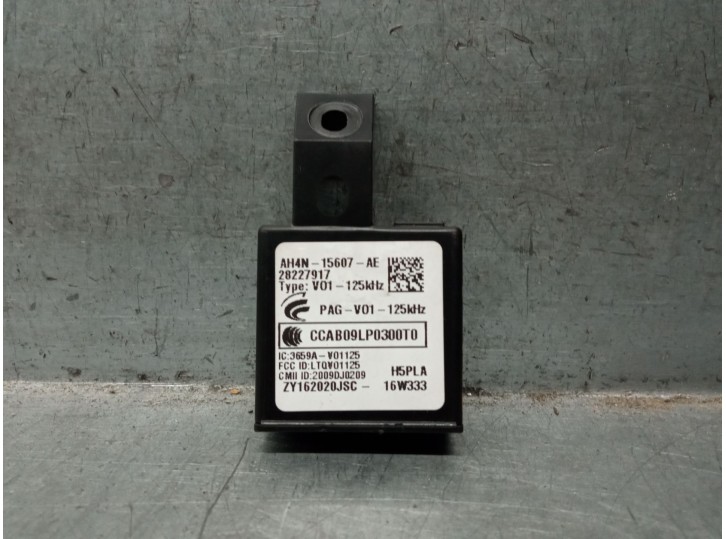 Recambio de modulo electronico para jaguar f-pace (x761) 2.0 td4 referencia OEM IAM AJ4N15607AE AJ4N15607AE 