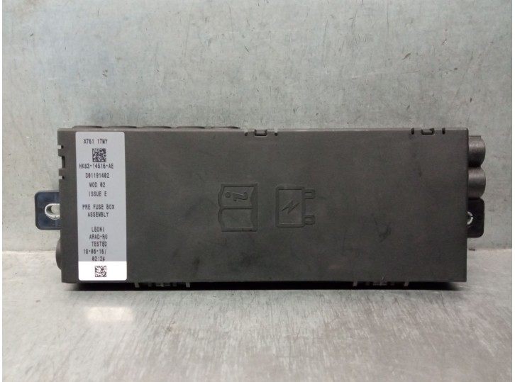 Recambio de caja reles / fusibles para jaguar f-pace (x761) 2.0 td4 referencia OEM IAM HK8314516AE 301191402 