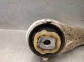 Recambio de brazo suspension inferior delantero izquierdo para jaguar f-pace (x761) 2.0 td4 referencia OEM IAM HK833C256 T4A1012